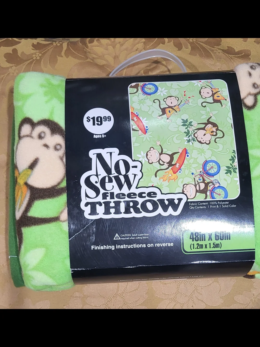 No-Sew Fleece Throw - Green Monkey Print